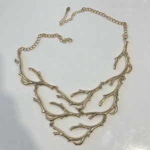 Deer horn gold necklace